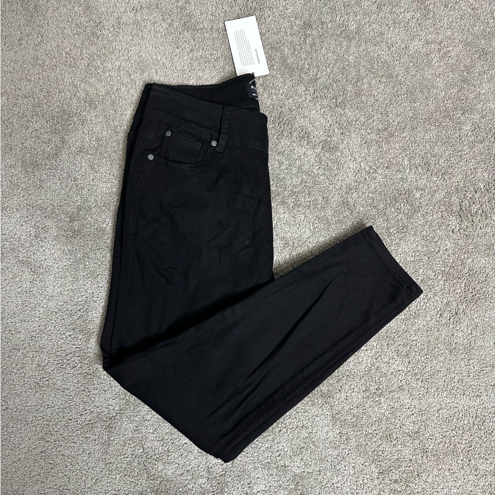 Bloomchic High Waisted Skinny Jeans NWT